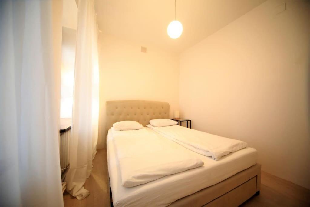 Lovely Two Bedroom In The Old Town Рига Екстер'єр фото